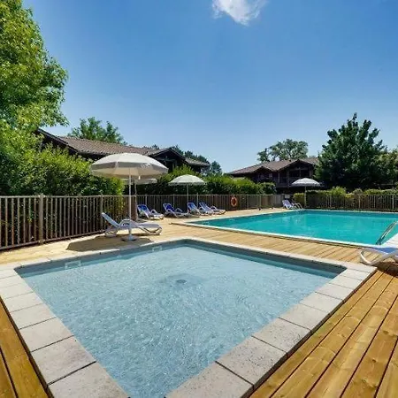 Bel Appartement Cosy Dans Residence Avec Piscine 5 Minutes Plage Messanges  Exterior foto