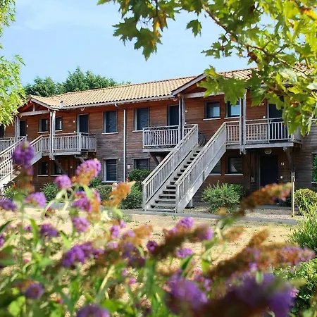 Bel Appartement Cosy Dans Residence Avec Piscine 5 Minutes Plage Messanges  Exterior foto